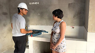 Sexy Latina Manuela Alvarez gets wild anal with strong mason in taboo stepmom roleplay