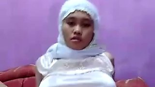 Big Breast Hijab Masturbation Orgasm