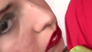 Beautiful and sexy she lets herself be filmed masturbating with sexy toys