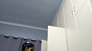 Indian Girl Shower in Nude Talk Feelings