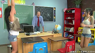 Rock And Roll Fuck School With Richie Calhoun, April O'neil - Brazzers