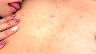 [A female college student who cheats on her boyfriend with a male friend] I came to a love hotel with a male friend and was watching AV when I got horny and...