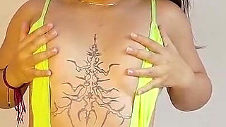 18 Year Old Girl Masturbates on Her New Video Site