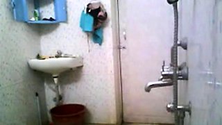 Stupid Bengla desi boy setup cam NOT elder sister's bath