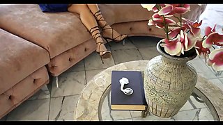 Cassie Del Isla step mom instructs