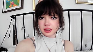 Hot amateur webcam teen masturbates for their fans