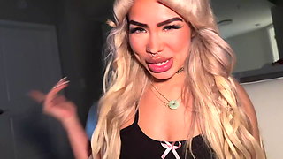 Sisters Best Friend Sneaks in Your Room ~ Luna Luxe ~ Household Fantasy ~