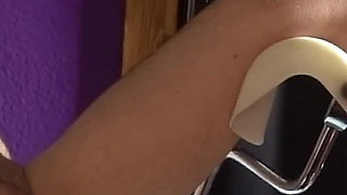 30min of Anal Training with Adelina Noir Fistingqueen