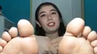 Latina teased her feet on live: Amateur, Babe  Solo Porn