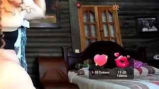 Big ass webcam slut in black stockings squirting like