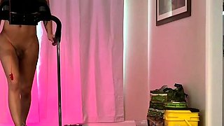 Brunette Tranny jerking in hard dick in solo Webcam