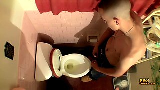 Pissing And Jacking Off - Devin Reynolds Jake Reid