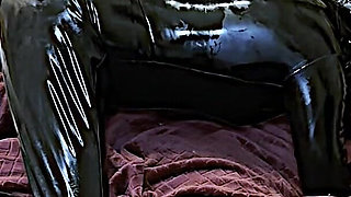 Fisting Former Wife Turned Latex Fucktoy