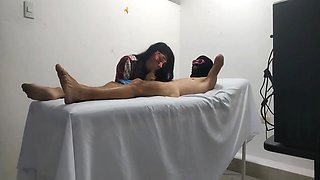 Spa Service With Blowjob Included! The Colombian Decides To Give A Blowjob With Lots Of Saliva To Her Special Client