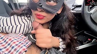 Indian Office Girl Gives Blowjob to Boss in Car - Outdoor Sex