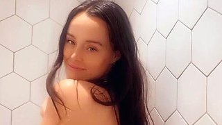 Amateur Facial For Teen Brunette
