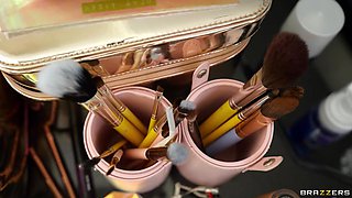 Brazzers Meets Elsie With Xander Corvus, Elsie - Brazzers