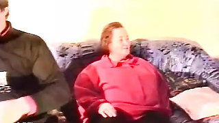Fat granny fucked on the couch in this vintage movie