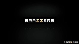 Two's Cumpany, Threesome's A Crowd: Part 1 With Kayla Kayden, Small Hands, Lasirena69 - Brazzers