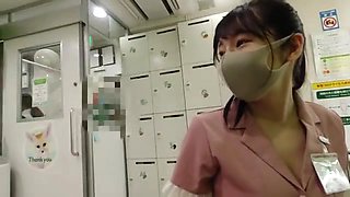 清楚系Gカップ巨乳美女が仕事終わりにパンティ越しオマンコ愛撫でウットリ！