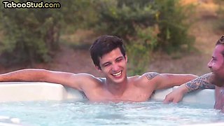 21yo latino stud analized by horny bear