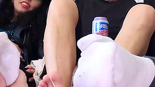 Female American Football Goddess Smelly Feet Worship