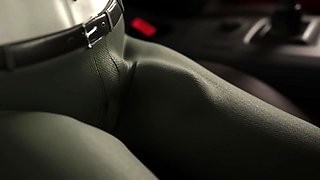3d animation big-tit milf suggests fucking in car at parking