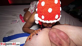 Thai teenage horny emptied a farangs balls