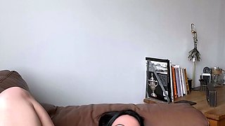 Amateur brunette double toying on webcam