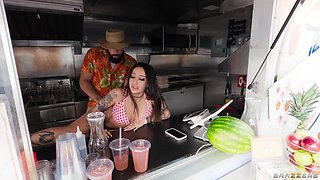 Food Truck Serves Big Oily Ass With Anna Chambers, James Angel - Brazzers