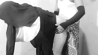 Indian bhabhi Rupali gets down and dirty with her brother-in-law