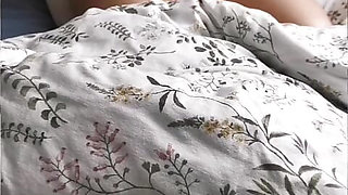 Teen has multiple orgasms and squirts