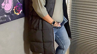Bonie and Clyde Masturbation Stand Jeans Jacket Pussy Wet Fingering Rubbing Rubbing Clitoris Trembling Twitch Moaning Blonde Couple