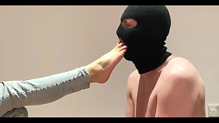 How Slave Should Worship His Mistress When Shes Back From Gym