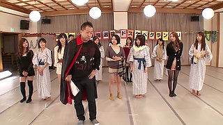 Saki Hatsuki, Maika, Arisu Suzuki, Yu Anzu in Fan Thanksgiving BakoBako Bus Tour 2012 part 1.2