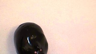 Amateur Foot Fetish Girlfriend Sucks and gives a Footjob