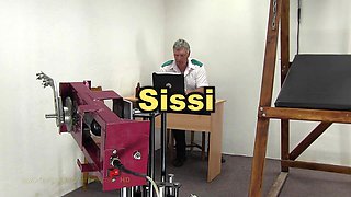 Sissi2 Spanking Machine - Pussy Whipping