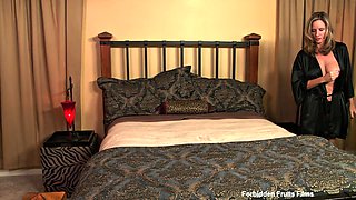 Raunchy Mommy Jodi West hot video