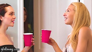 Lacy Lennon, Maya Kendrick And Lola Fae In Lesbian Virgin 3ways With Redhead Stepsister B4 College