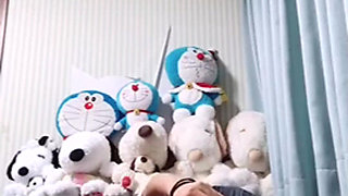 Feeling Sensitive Alone at Home Can't Stop