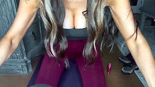 Anne ASMR - Personal trainer gives you post workout massage