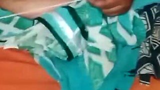 Tamil House Wife Hot Romantic Sex in Bedroom