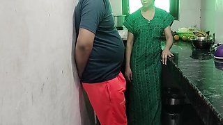 Naukrani Ko Malik Ne Chod Kar Pregnant Kar Diya