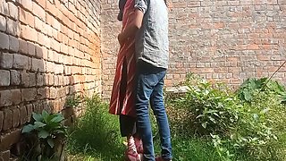 Indian Hot Girlfriend Gets Fucked By Her Boyfriend Outdoor Hard-core Desi Sex Video