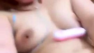 Popular beauty anchors vibrating in front of the camera: Big Tits, Stripchat  Handjob Porn