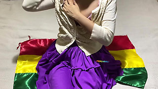 18-year-old Bolivian Cholita Loses Virginity in Real Amateur Homemade Casting