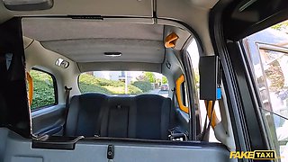 Faux cab - innocent teen with short hair has her Wet Pussy pumped on the backseat of the taxi