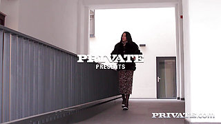Private com - Mia Tresji gets wild with the working class in an interracial gangbang