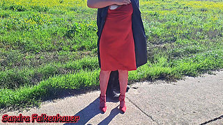 Enjoying Oneself in the Fields