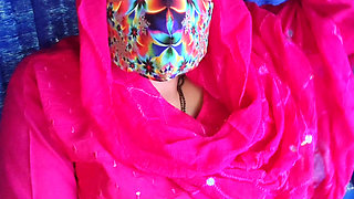 Girl Changes Clothes in a Running Bus